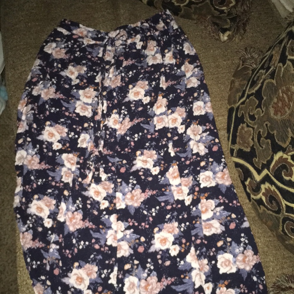 American eagle long flowy skirt